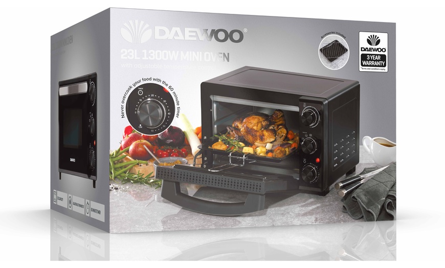 Image 6: Daewoo 1300W Mini Oven with Adjustable Temperature Control