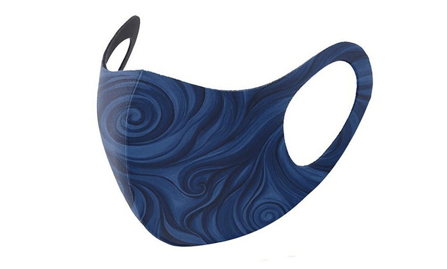 Image 6: Patterned Face Mask