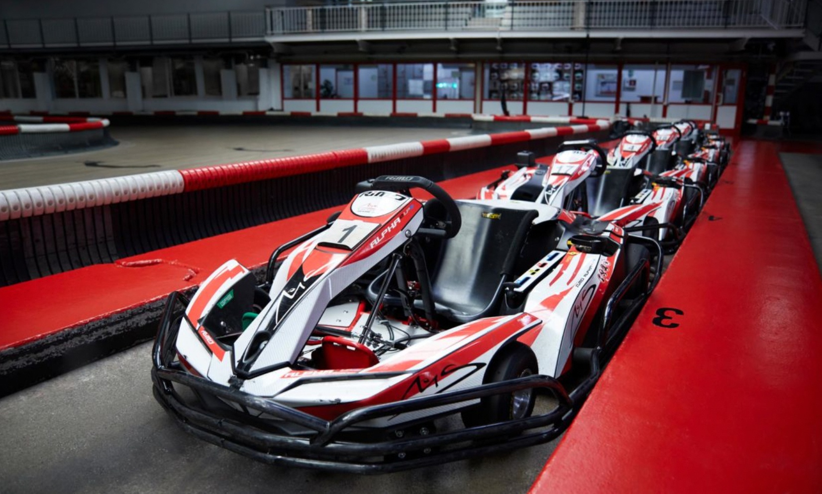 Kartabenteuer: 3x 10 Min. Kart-Einzelfahrt inkl. Leih-Helm