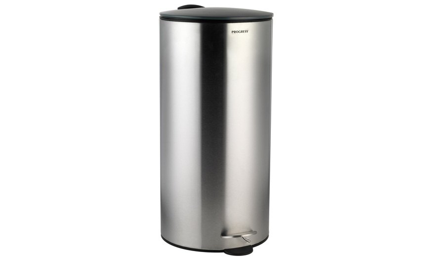 Image 6: 30L Stainless Steel Pedal Bin 