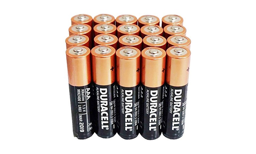 Image 2: Duracell Battery Bundle
