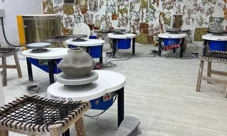 Hasta 40% de dto. en Curso de pintura de cerámica en Tiwona Taller de Cerámica Barcelona Workshops and Coworking