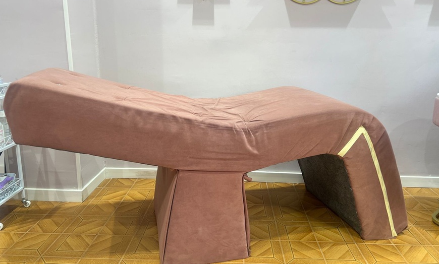 Image 2: Extensión de pestañas pelo a pelo: natural, volumen o mega volumen