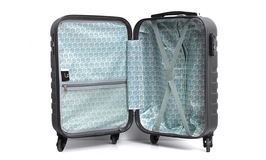 Image 23: Trolley Bag and Vanity Case Set