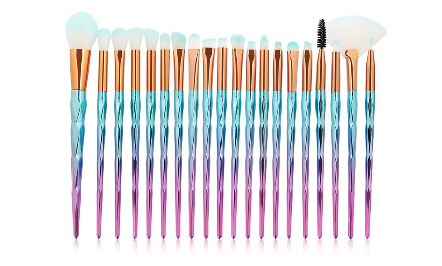 Image 7: One or Two 20-Piece Diamond Makeup Brush Sets