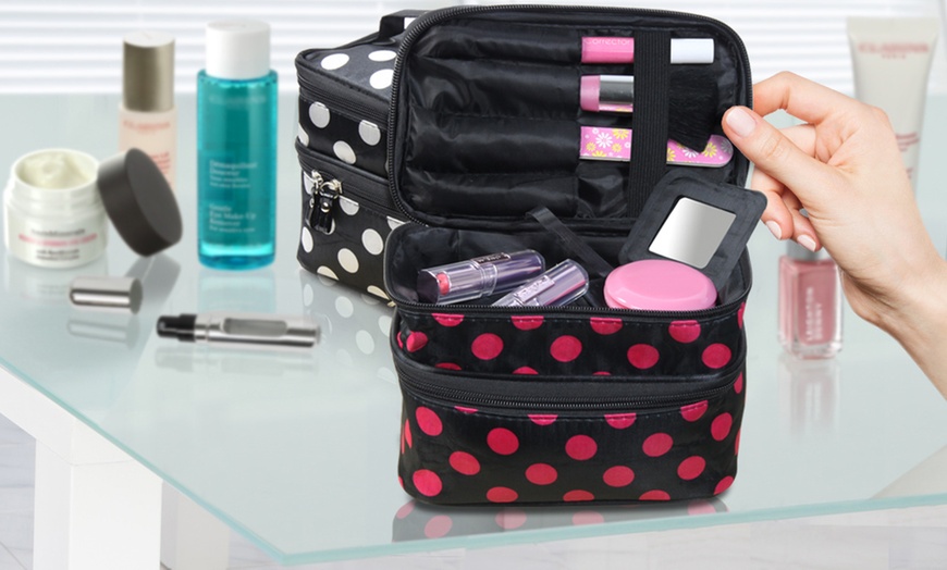 Image 5: Multi-Compartment Make-Up Bag