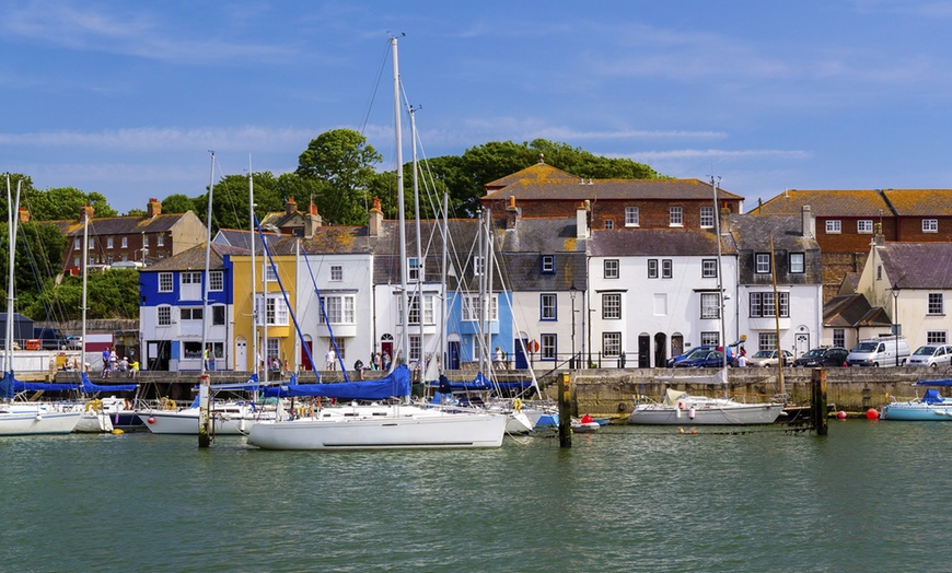 Image 1: Weymouth Seafront Stay with Breakfast