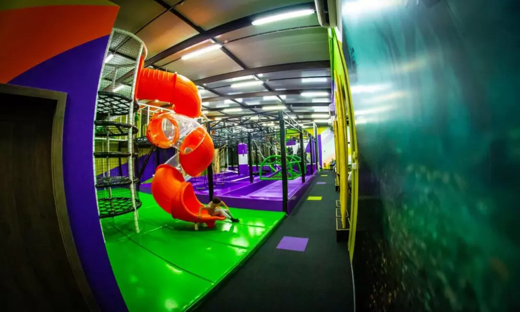 Całodniowe wejście do bawialni dla 1 dziecka z opiekunem