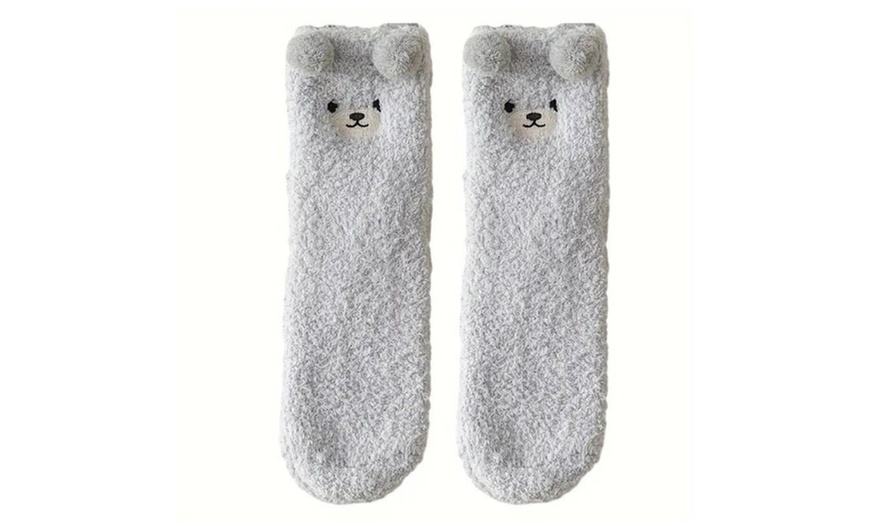 Image 5: Calcetines de felpa de oso de peluche