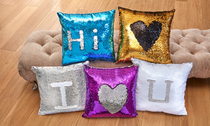 Image 3: Decorative Sequin Cushion