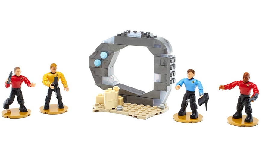 Image 2: Mega Bloks Star Trek Building Set