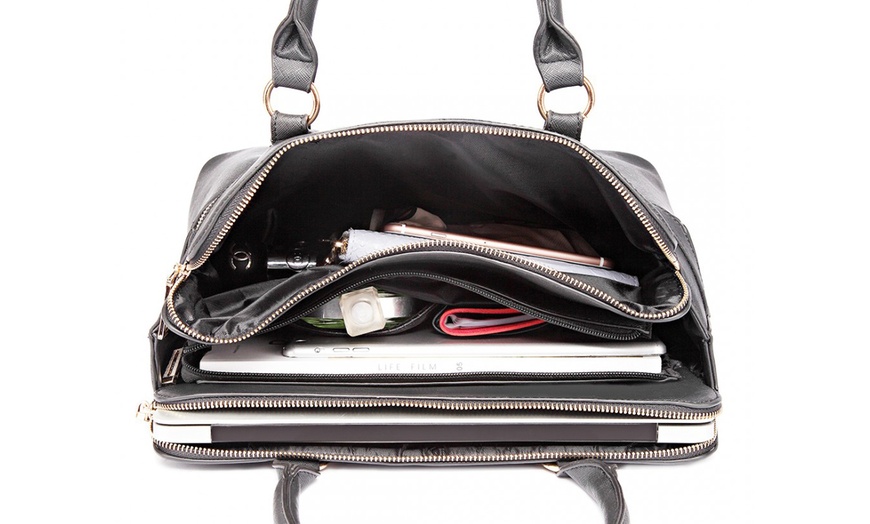 Image 7: Classic Multi-Compartment Handbag