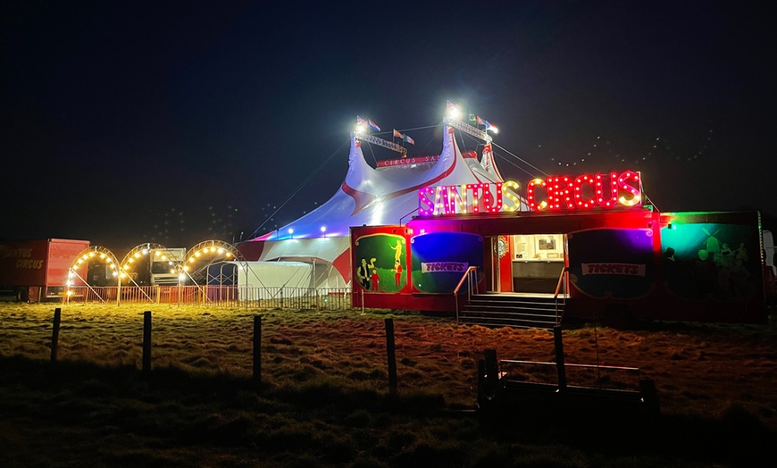 Image 1: Santus Circus - Le Cirque De France