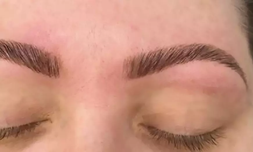 Image 5: Up to 44% Off on Eyebrow Shaping at Brow Threads And Lashes