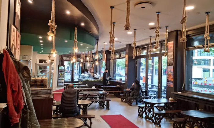 Hähnchen-Gericht & Dessert für 1, 2 oder 4 Personen