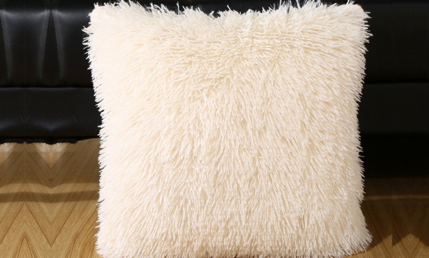 Image 2: Two-Pack Plush Square Cushion Cover