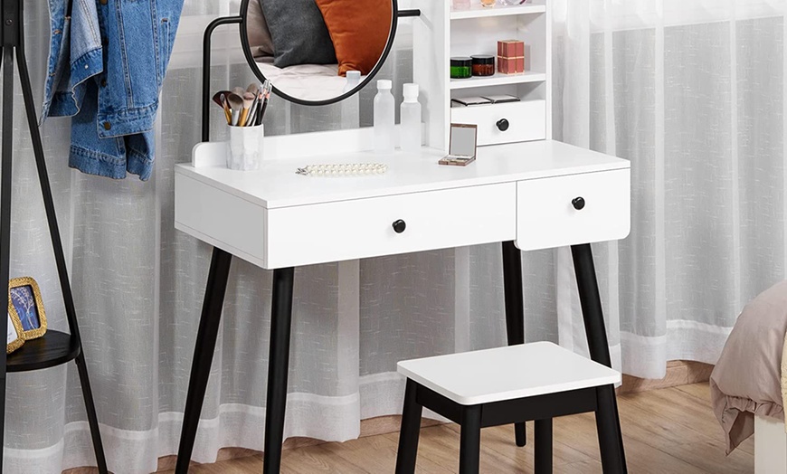 Image 9: HomCom Dressing Table with Stool