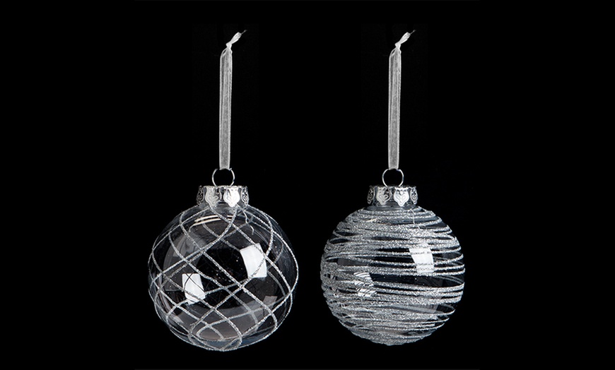 Image 2: Deluxe Christmas Baubles Set