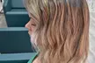Melena de ensueño: sesión de peluquería con lavado, mascarilla, corte y servicios extra, ahorra hasta un 61% - Second Medium