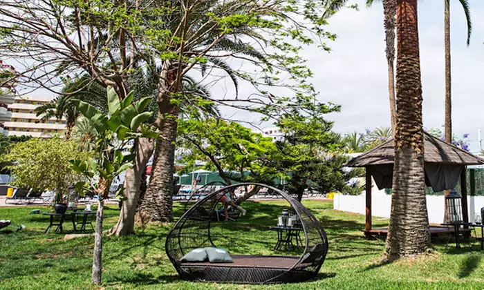 Day pass y brunch para 2 personas con opción a cama balinesa y más