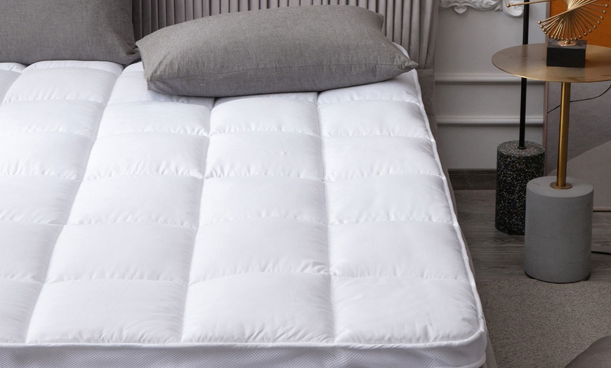 Airflow Mattress Topper | Groupon