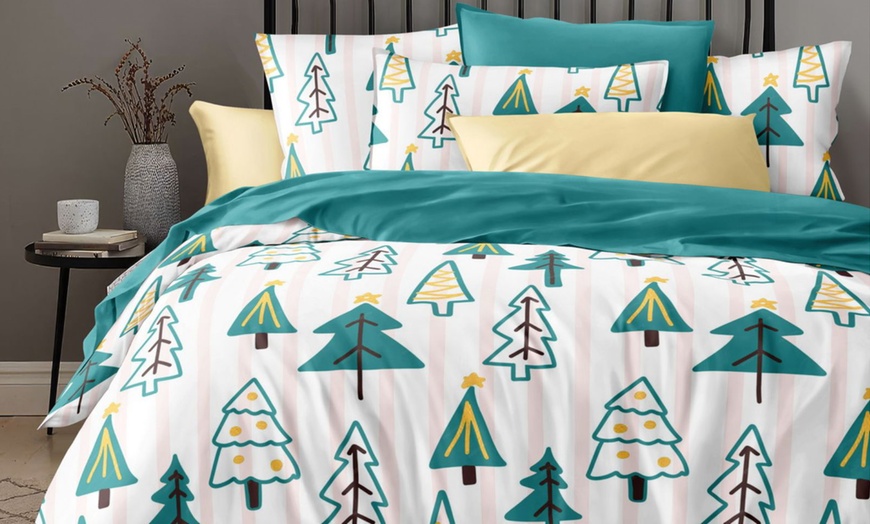 Image 2: Christmas Easy Care Duvet Sets
