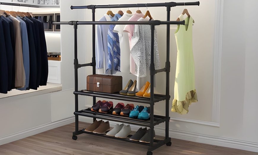 Image 1: Perchero metálico con zapatero
