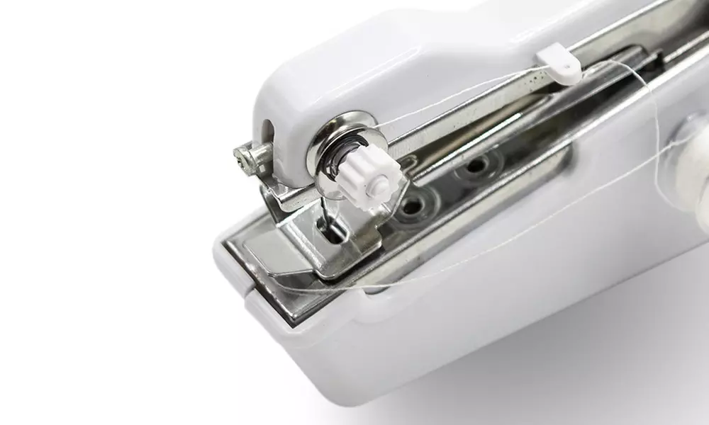 Tragbare Mini-Nähmaschine