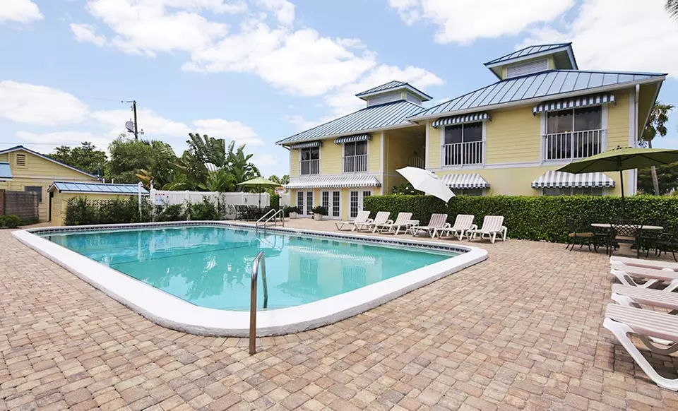 Stay at Naples Courtyard Inn in Naples, FL, with Dates into September - Primary Image