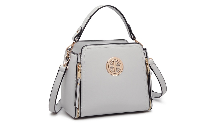 Image 11: Classic Women's Crossbody Bag