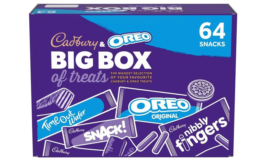 Image 3: Cadbury and Oreo Big Box of Treats - 64 Snack Packs