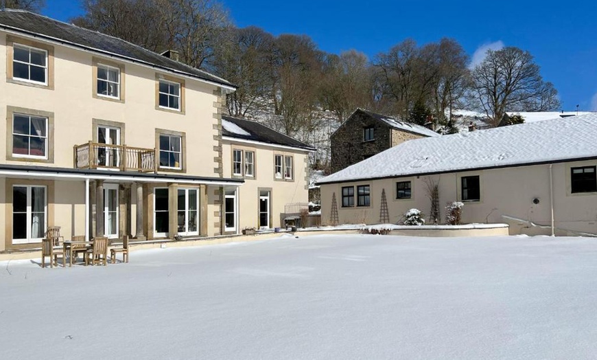 Image 1: Cumbria: Double Room with Breakfast