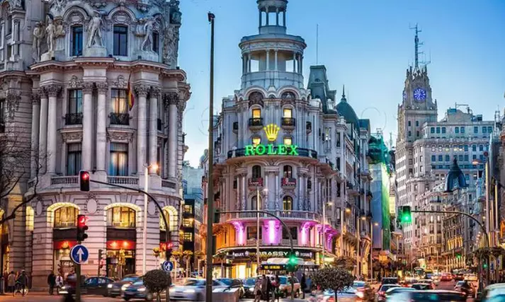 Madrid: standaard, deluxe of tweepersoonskamer met uitzicht op de stad