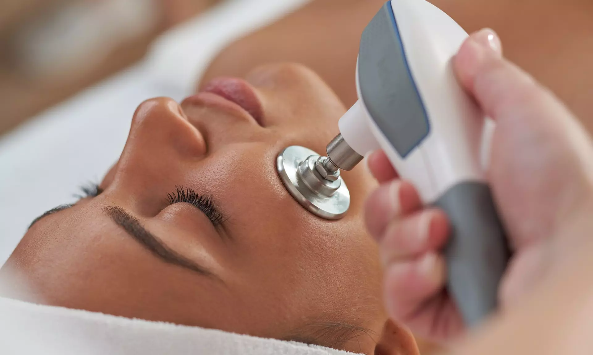 1 o 2 sesiones de Indiba facial o corporal