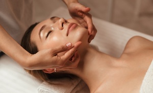 Limpieza facial a elegir en Pink Door Salon