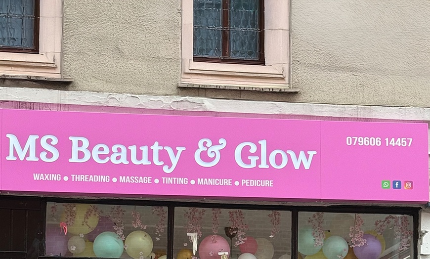 Image 2: Full Face Wax Including Brows, Lip, Chin, & Sides For A Flawless Look