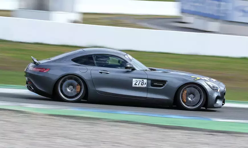 Rennwagen fahren bei Starperformance Racing