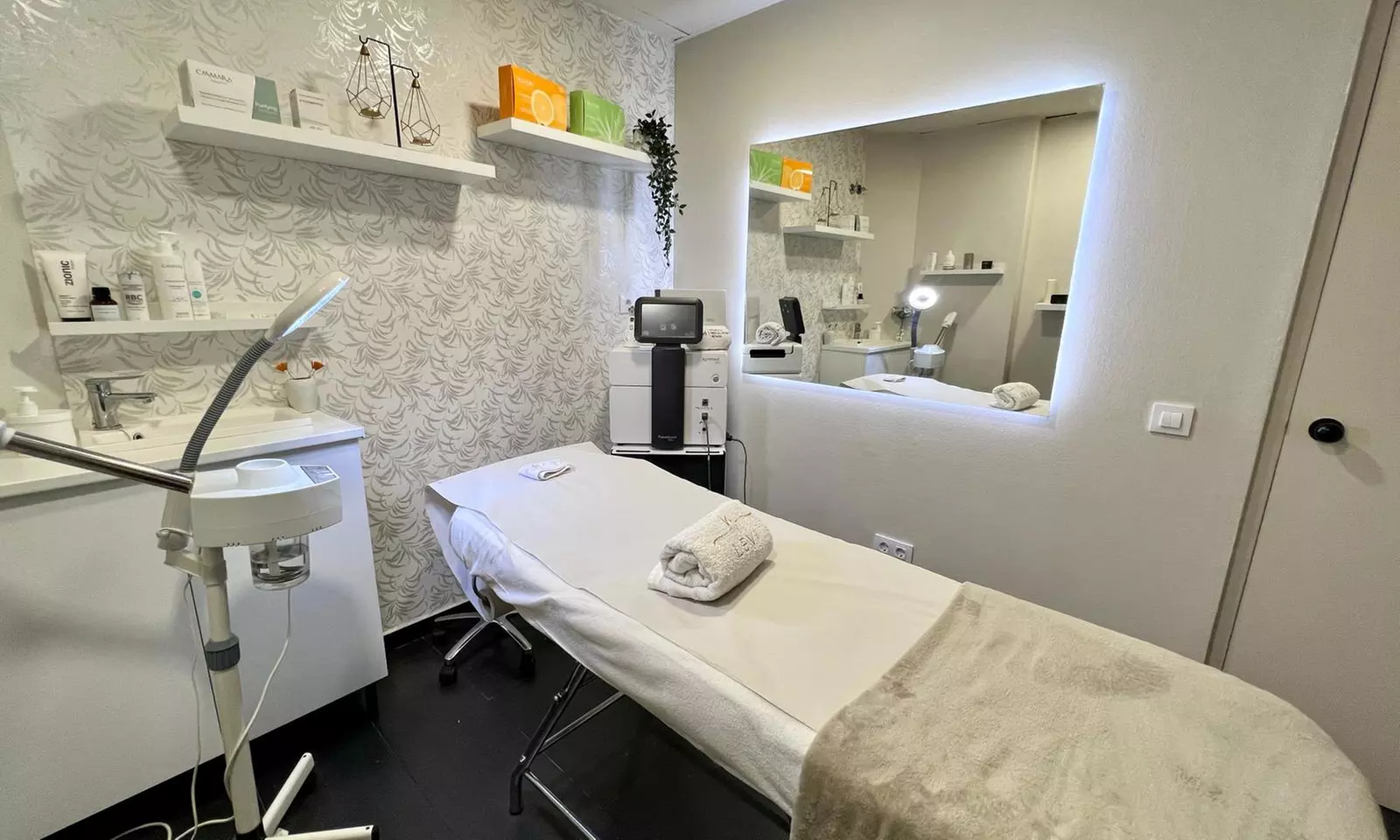 Hasta 83% de dto. en Cavitación en Levi Estética Avanzada