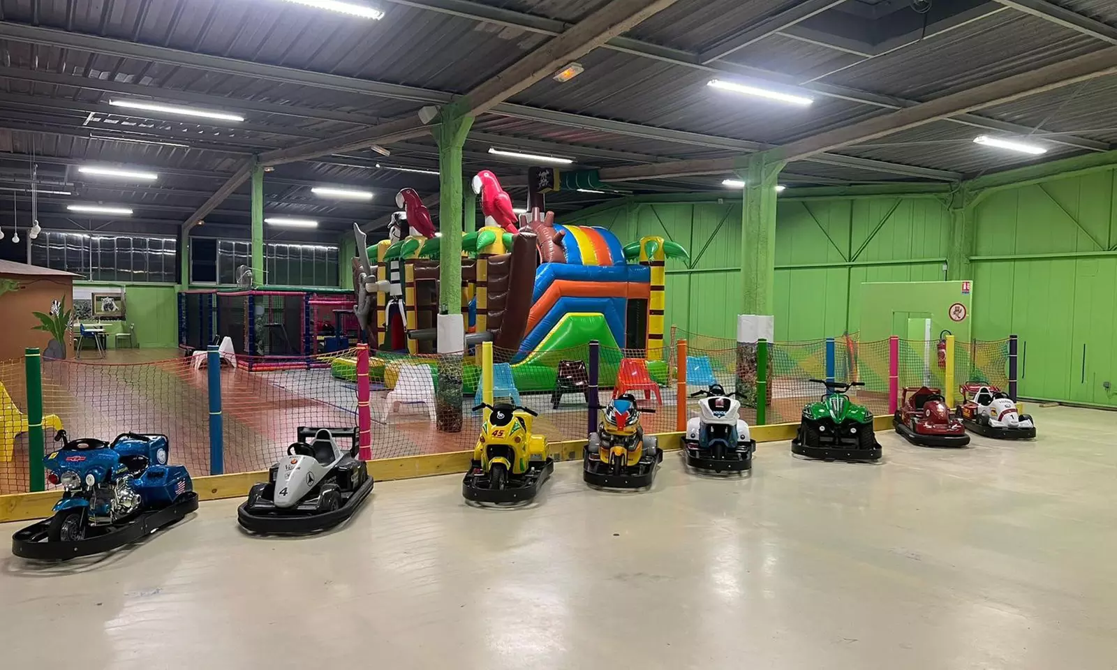 Espace de jeu géant, mini-golf & karting : chouette après-midi à Meaux