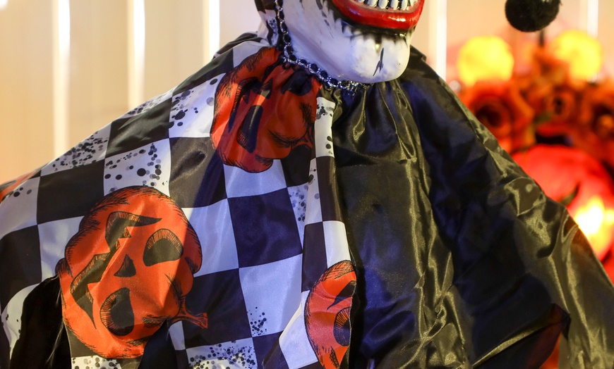 Image 34: Outsunny Voice Activated Halloween Animatronics Witch