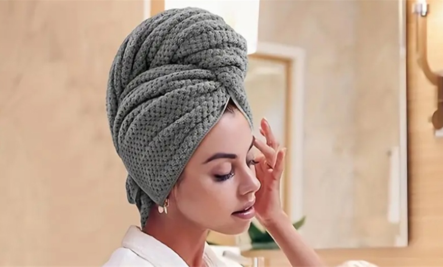 Image 3: Hair Drying Towel with Elastic Strap