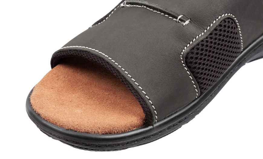 Image 9: Men's Slip-On Leather Sandals