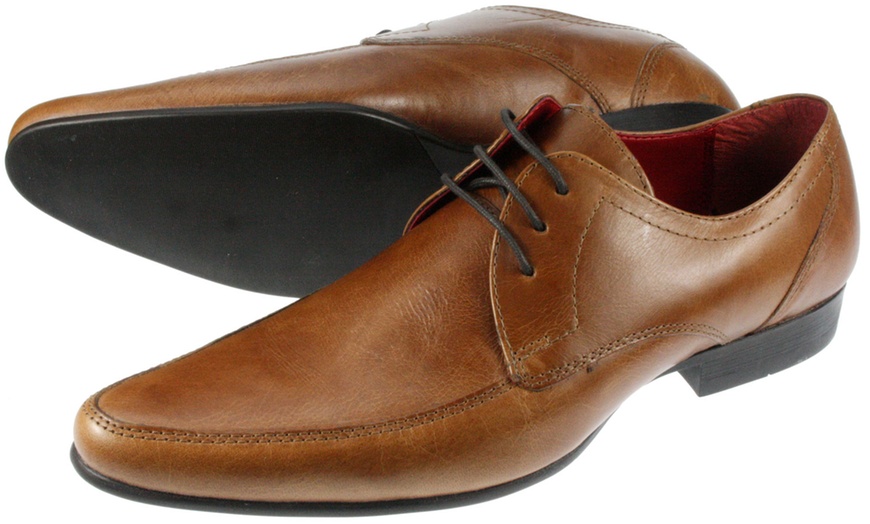 Image 12: Red Tape Men's Leather Shoes