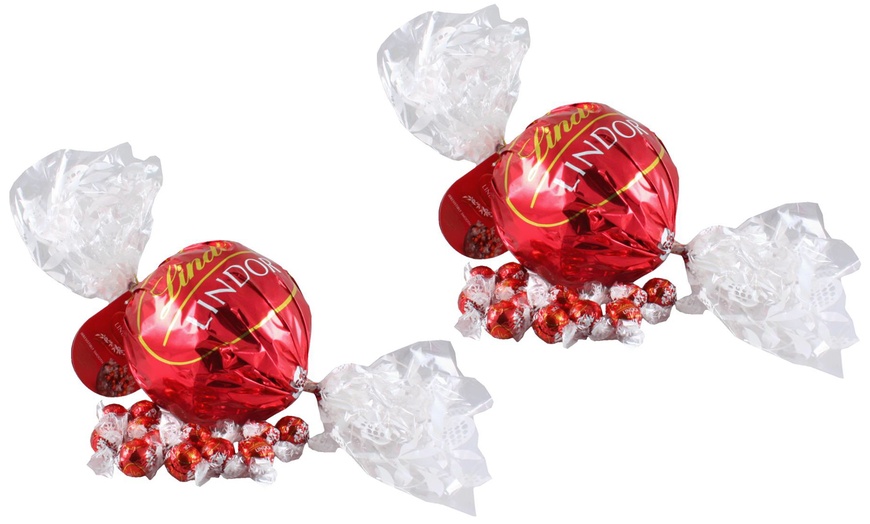 Image 2: Lindt Maxi Ball