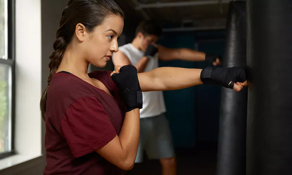 8x Bokstraining of 8x kettlebell-training bij Krav Maga by V.L.C. - Primary Image