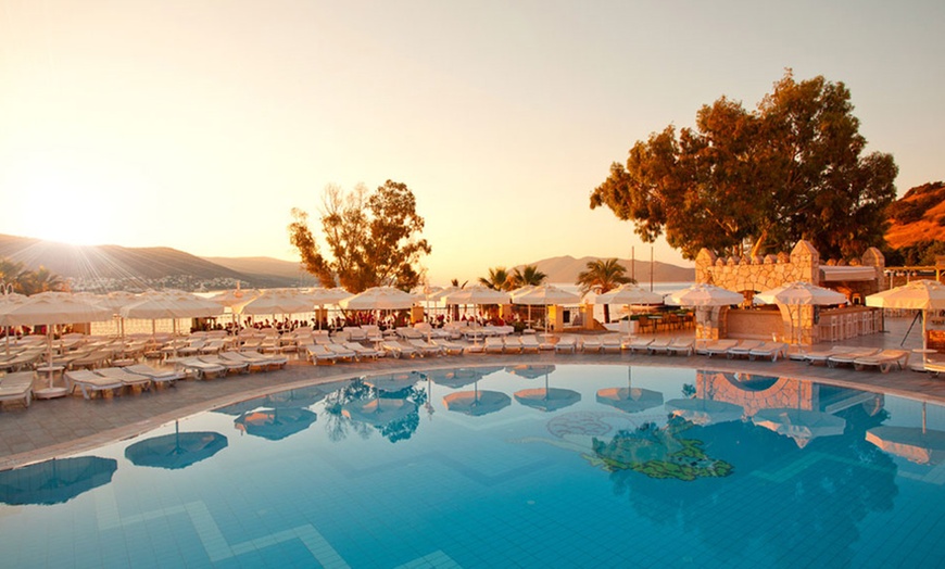 Image 2: ✈ Bodrum: Up to 7-Night All-Inclusive Holiday with Transfers