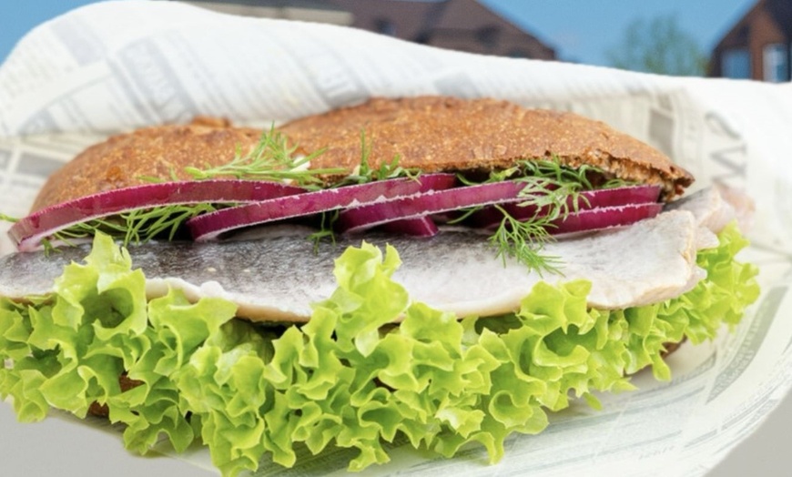 Image 4: 1 oder 2x Fischbrötchen nach Wahl inkl. selbstgemachtem Hausschnaps