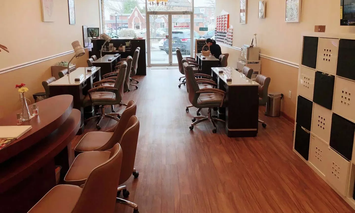 Choose Your Head Spa Experience at Angel Tips – Enjoy Up to Up to 44% Off! - Second Medium