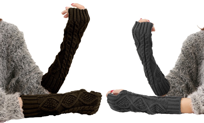 Image 14: Up to Four Pairs of Soft and Stretchy Arm Warmers