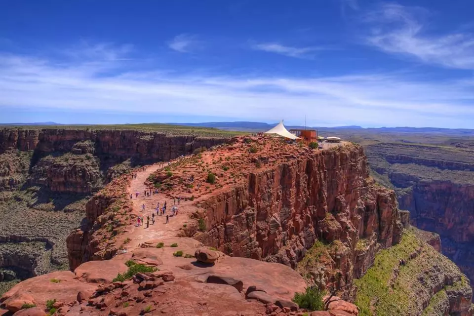 Grand Canyon West Rim Tour Deals - 10-Hr Experience w/ Meals & Skywalk